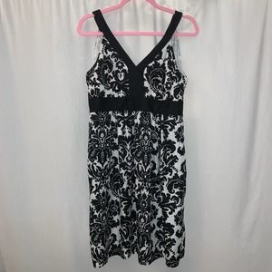 Ann Taylor LOFT Women’s Black & White Damask Slip Dress Size 6